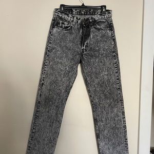 VTG men’s Levi’s acid wash denim